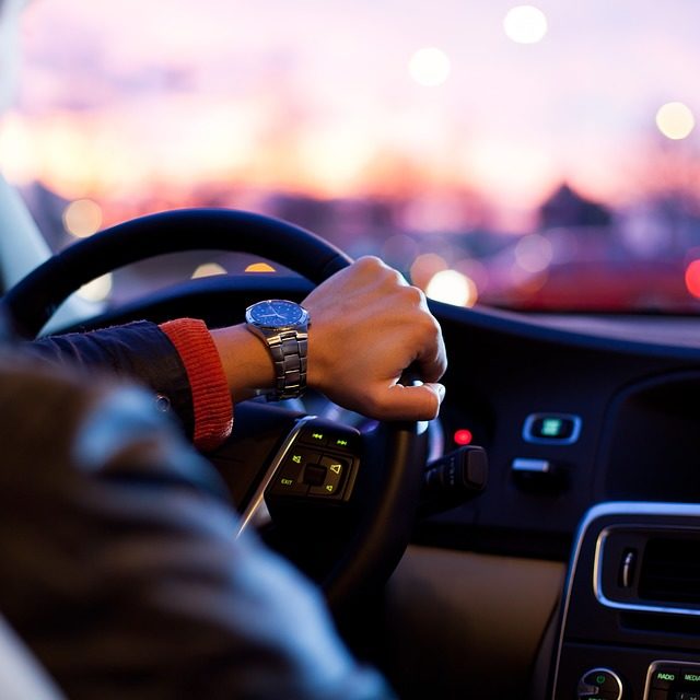 driver-1149997_960_720 taxi casablanca airport city center